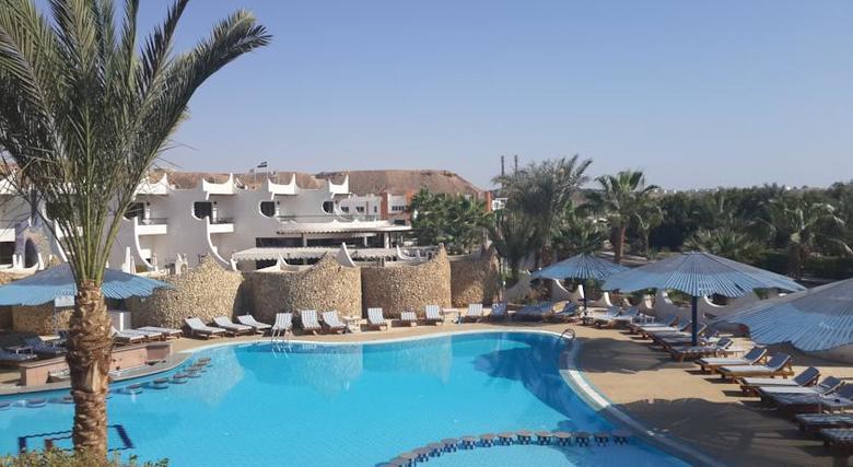 Turquoise Beach Hotel