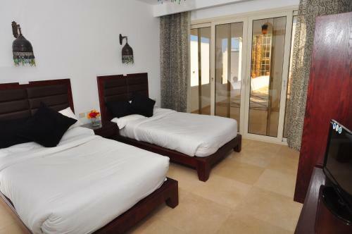 Carlton Luxury Apartments