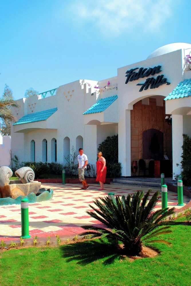 Falcon Hills Hotel
