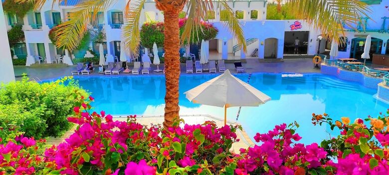 Falcon Hills Hotel