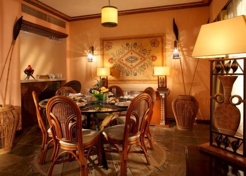 Royal Savoy Hotel And Villas