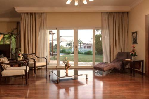 Royal Savoy Hotel And Villas