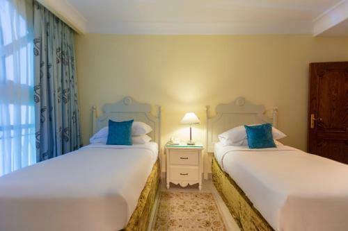 Royal Savoy Hotel And Villas