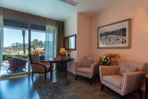 Royal Savoy Hotel And Villas