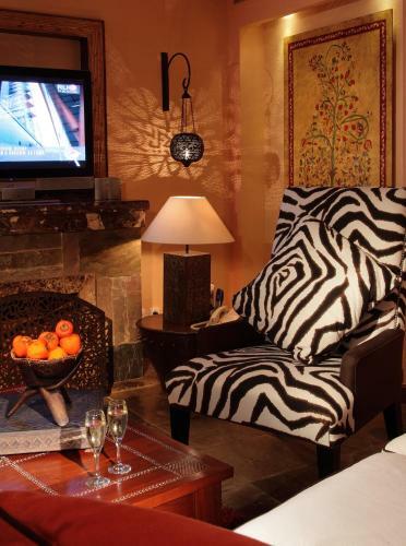 Royal Savoy Hotel And Villas