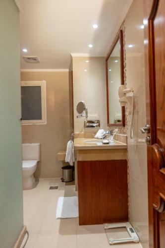 Royal Savoy Hotel And Villas