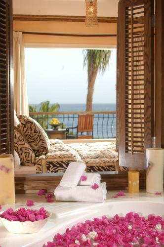 Royal Savoy Hotel And Villas