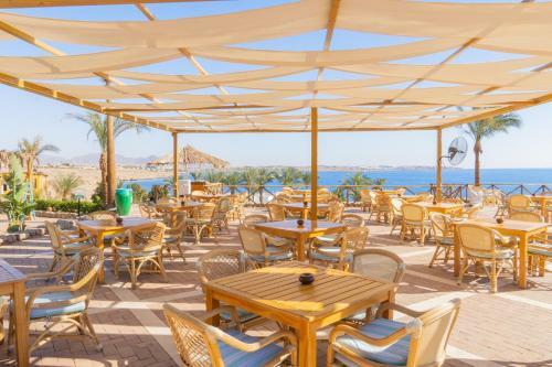 Club Reef Hotel Village