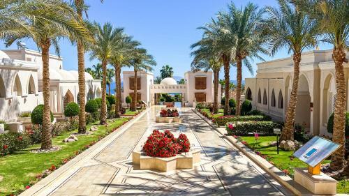 Club Reef Hotel Village