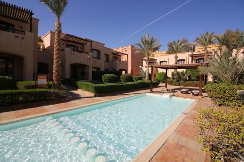 Tamra Beach Hotel