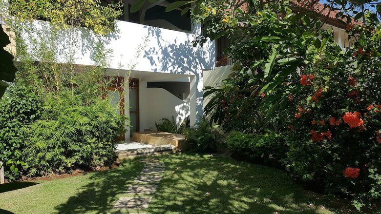 Bed & Breakfast Villa Lumbalumba Banyualit