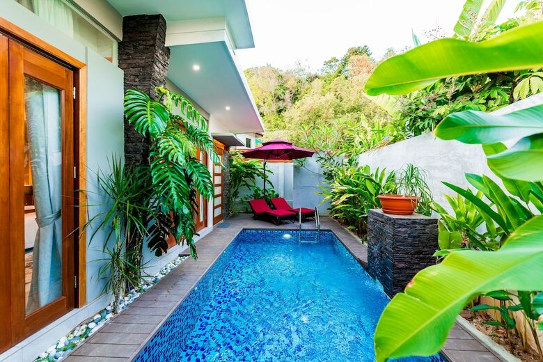 Maneh Villa
