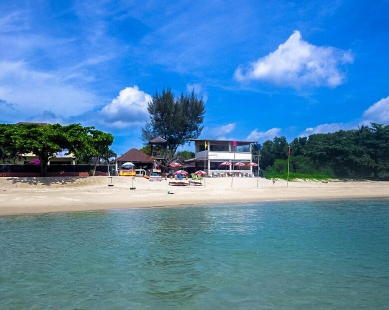 Hotel Cc Beach Resort
