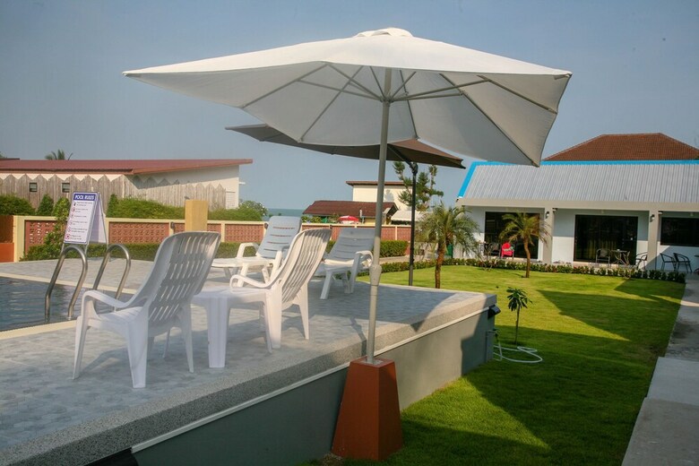 Hotel Cc Beach Resort