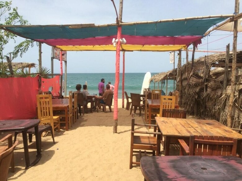 Hotel Beach Bay Arugambay