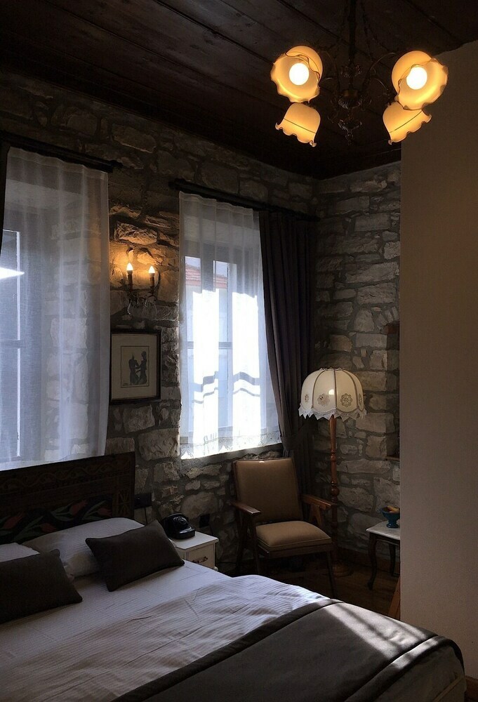Hotel 1870's Tas Konak Otel