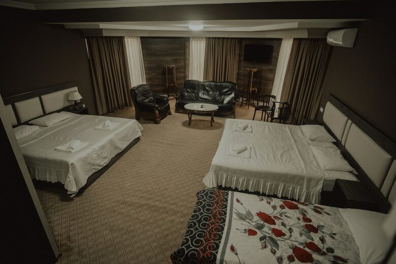 Hotel Discovery