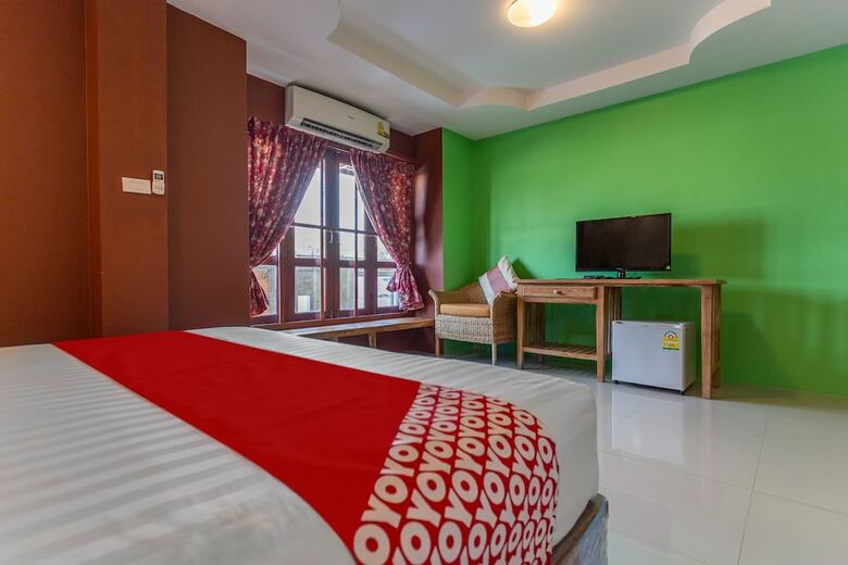 Oyo Yellow Tique Hotel