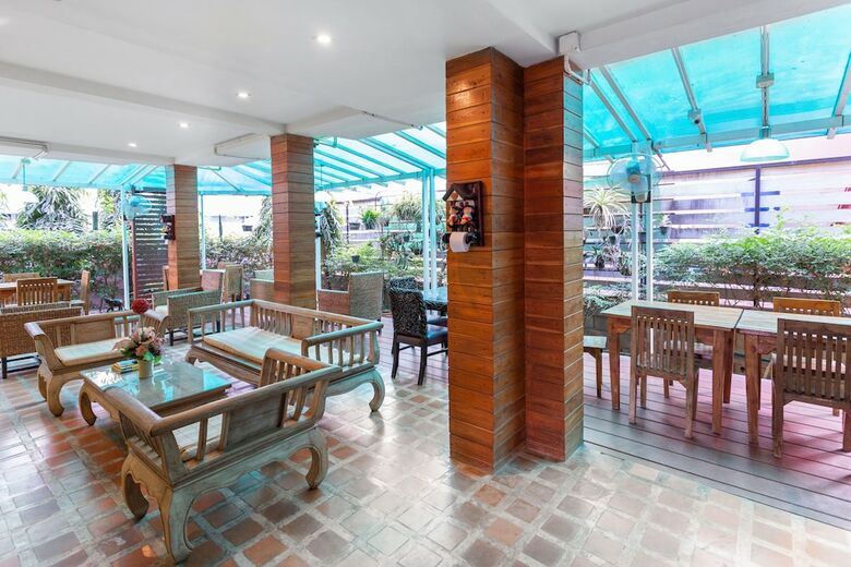 Oyo Yellow Tique Hotel