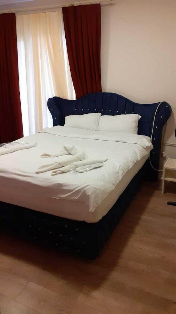 Emir Sultan Hotel
