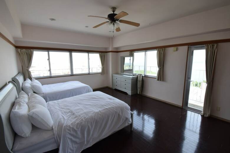 Condominium Miller's 6f