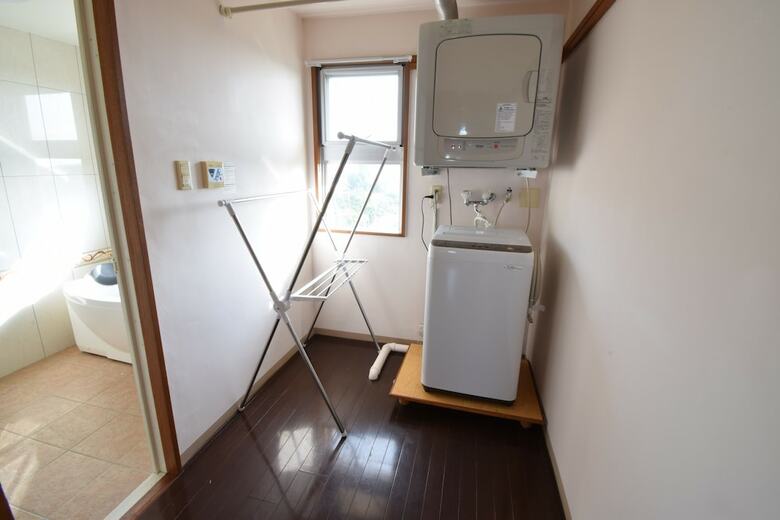 Condominium Miller's 6f