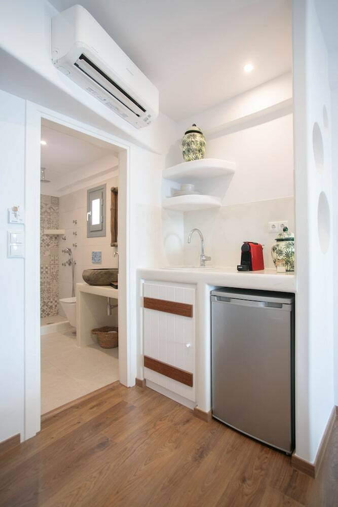 Hotel Kissos Luxury Suites