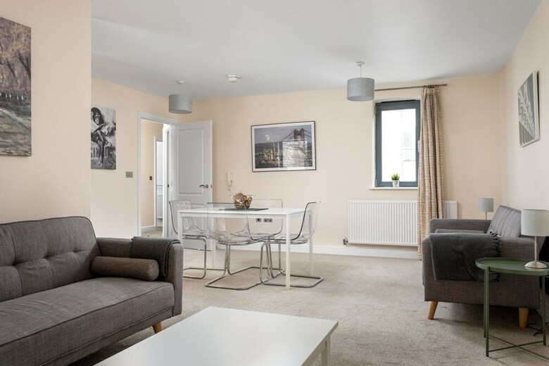 Apartamentos Imperial Court