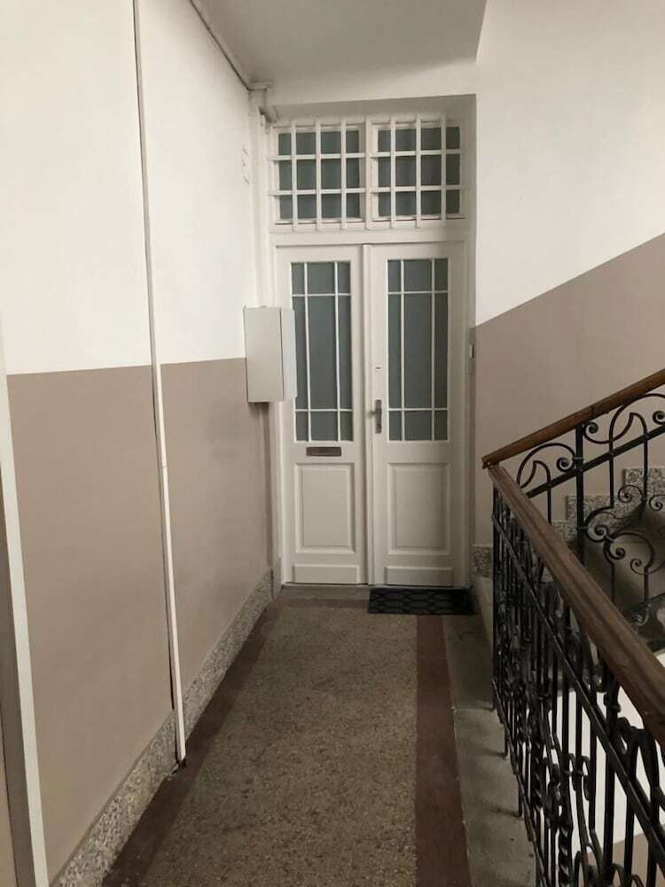 Modern Buda Castle Apartment