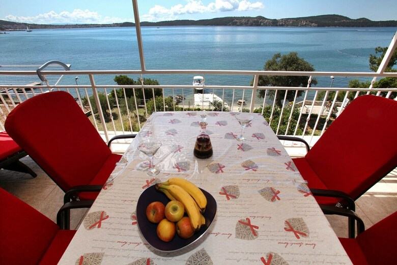 Apartamentos Gem Of The Sea Alenka