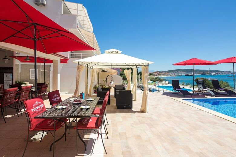 Apartamentos Gem Of The Sea Alenka