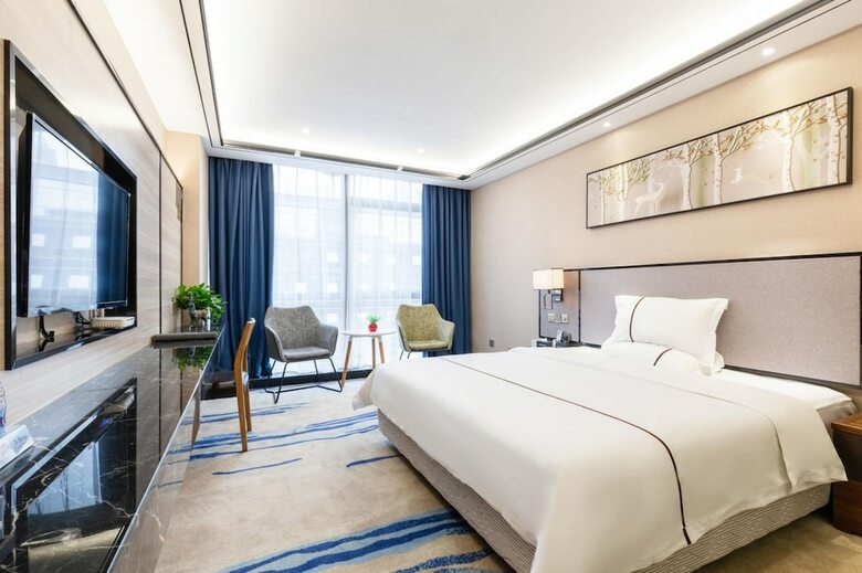 Urba Hotel Baoan Central Area