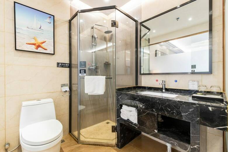 Urba Hotel Baoan Central Area