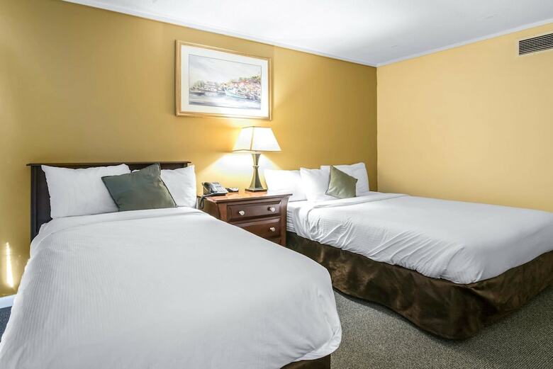 Motel Econo Lodge Inn & Suites