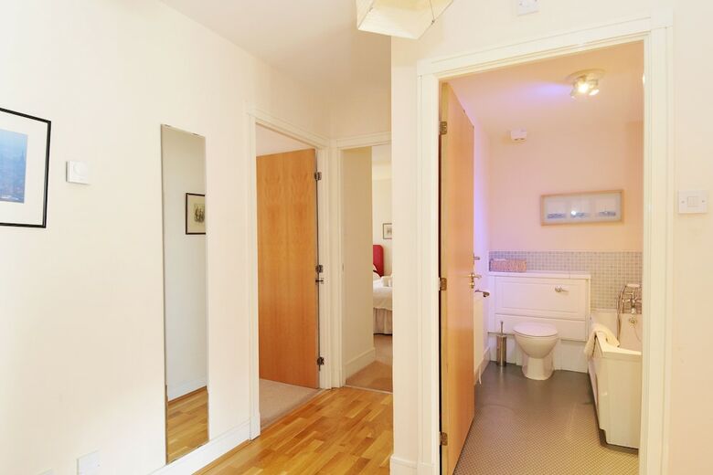202 Annandale Street Apartment