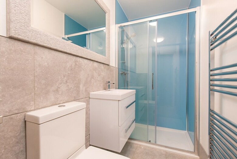 415 Huntingdon Place Apartment