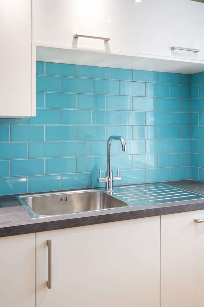 415 Huntingdon Place Apartment