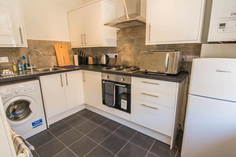 426 - Prince Regent Street Apartment