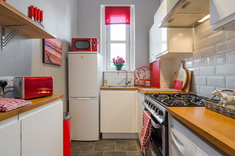 423 - Maryfield Apartment