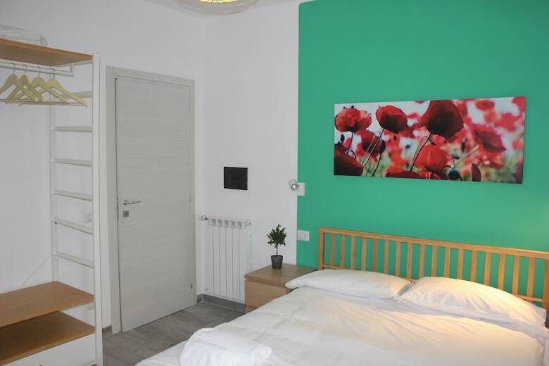 Roman Sunrise Rooms