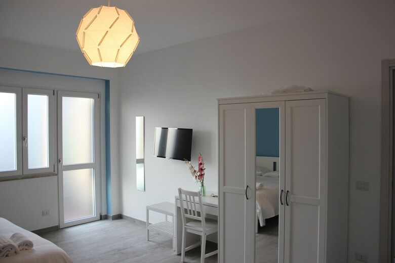 Roman Sunrise Rooms