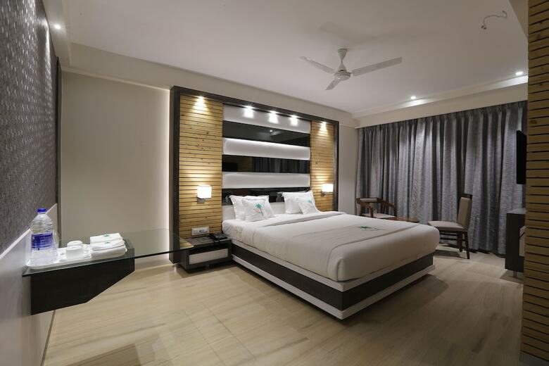 Hotel S3 Park, Ambernath