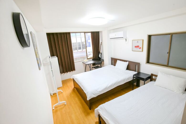 Shinsaibashi Qilv Apartments