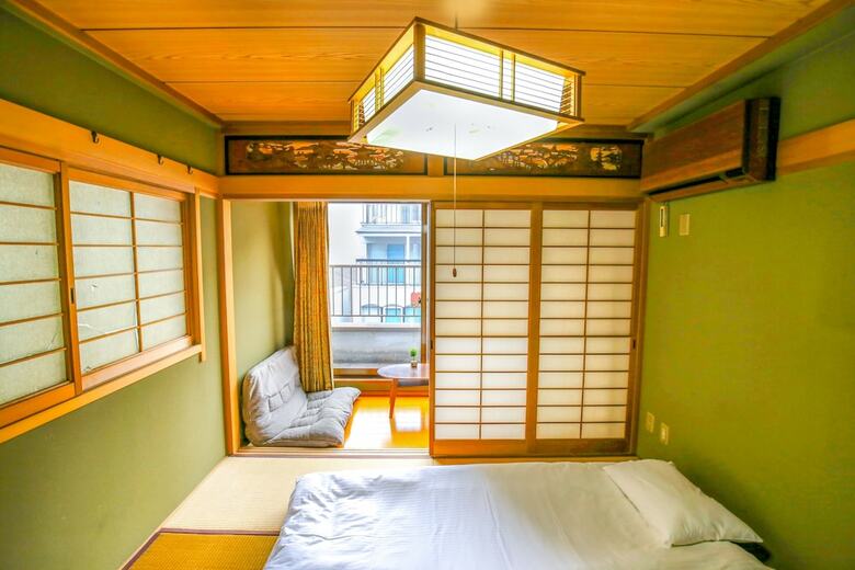 Shinsaibashi Qilv Apartments