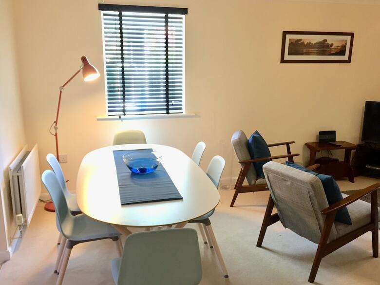 Modern 2 Bed Apartment In Southampton