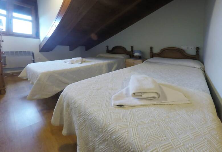 Agroturismo Alojamientos Vallanu