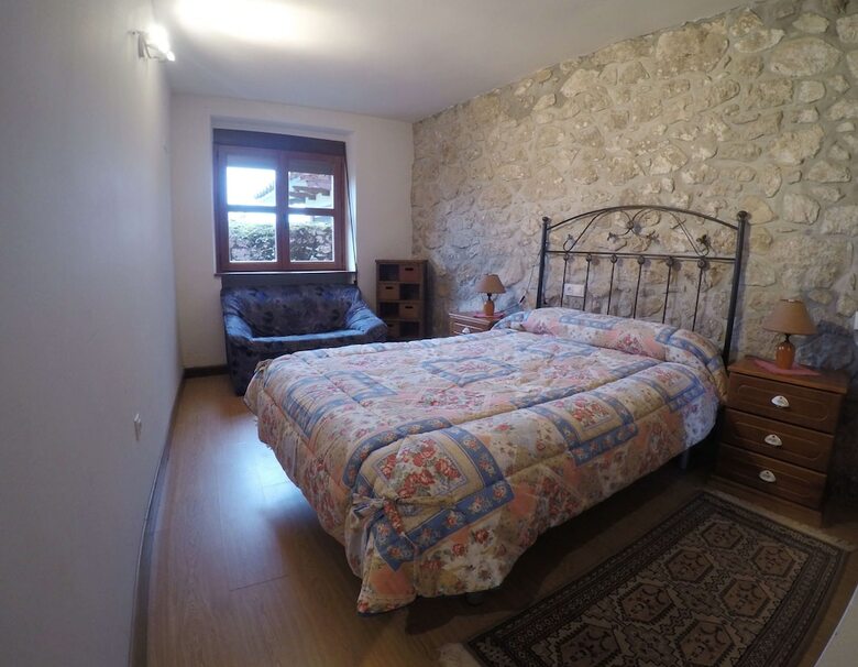 Agroturismo Alojamientos Vallanu