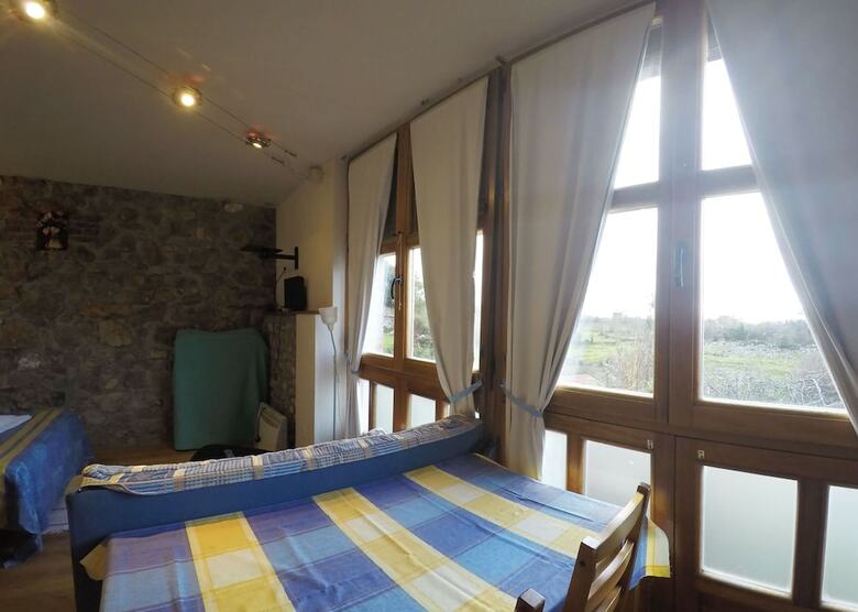 Agroturismo Alojamientos Vallanu