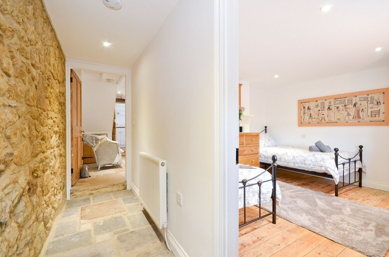 Bank Cottage