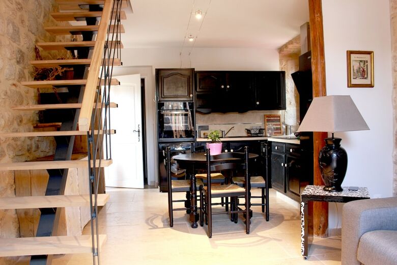 Hotel Le Pressoir de La Dev�ze